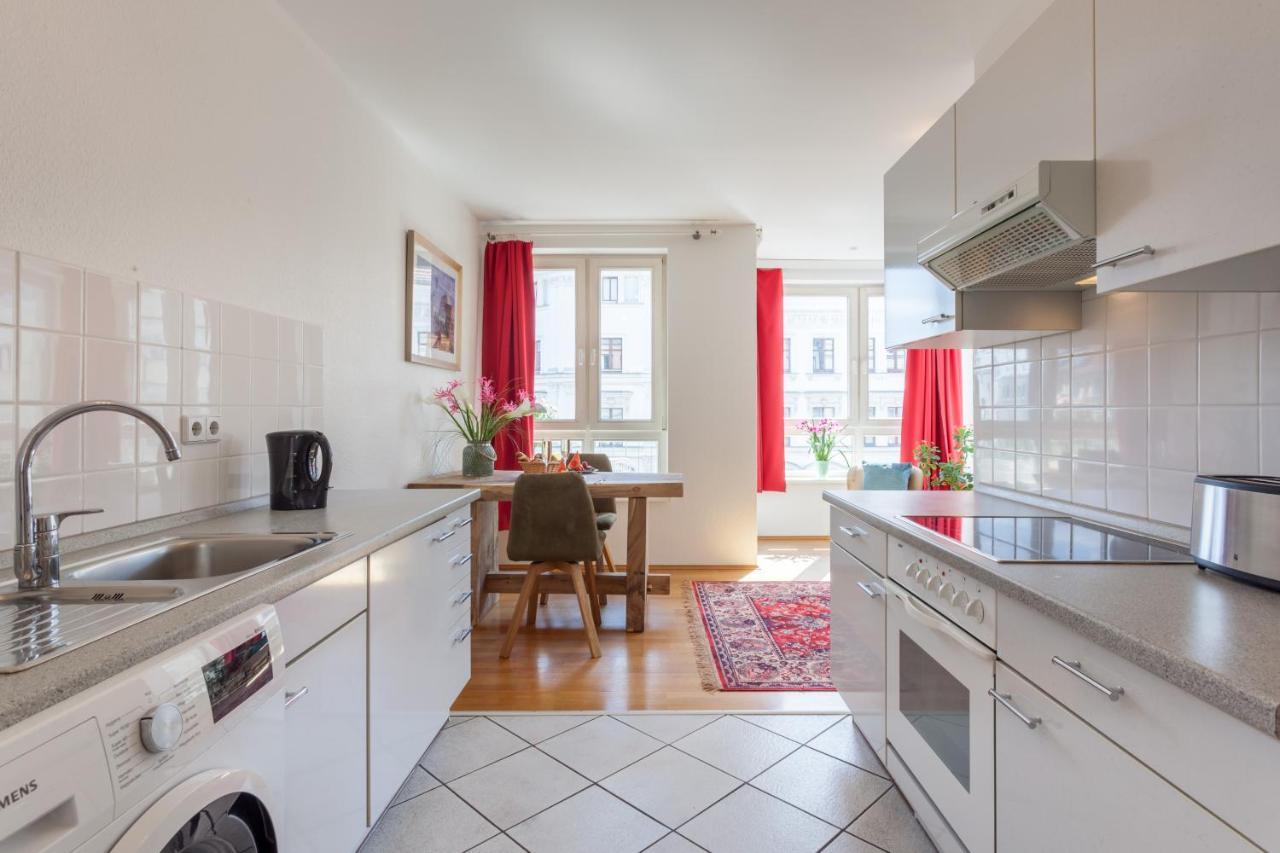 Schoenes Studio In Downtown Mitte Mit Balkon Берлин Екстериор снимка