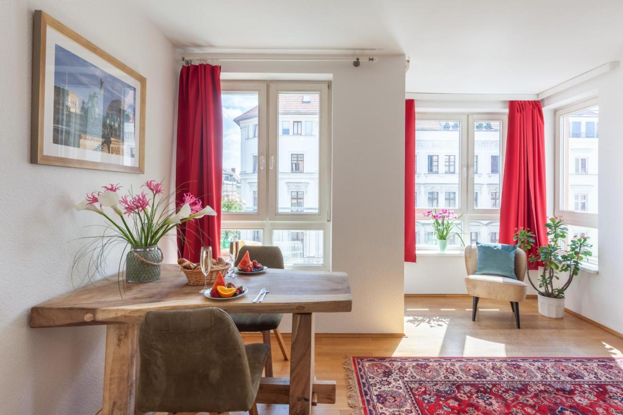 Schoenes Studio In Downtown Mitte Mit Balkon Apartment Берлин Екстериор снимка