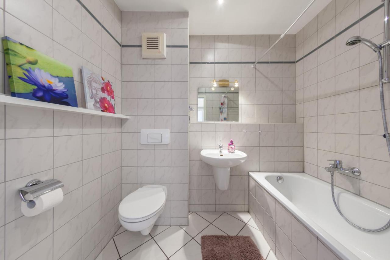 Schoenes Studio In Downtown Mitte Mit Balkon Берлин Екстериор снимка